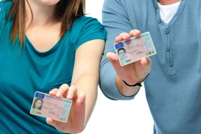 Comprar carnet de conducir legal sin examen