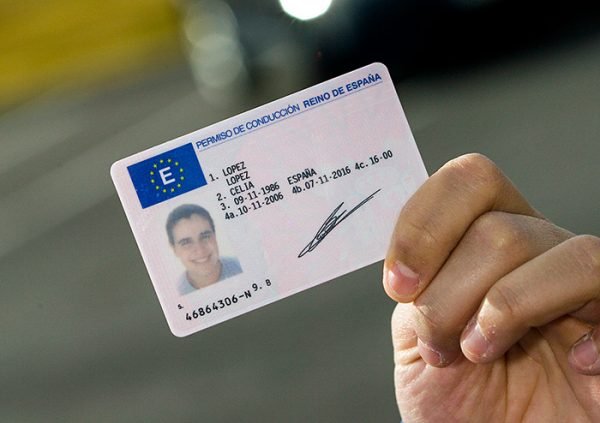 Obtener la licencia de conducir: Trámite Rápido y Seguro